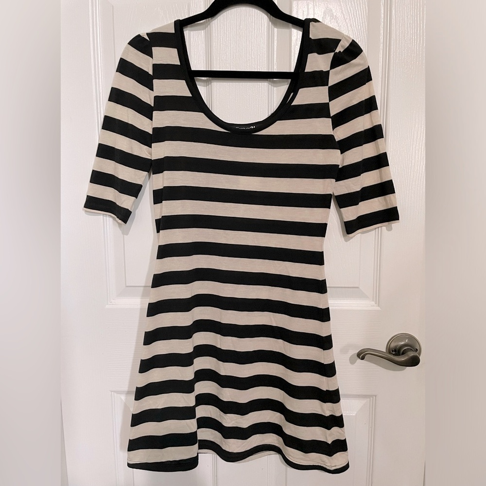 Black/Cream Knit Top/Tunic (with tag)